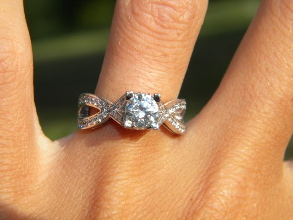 Pics of E-ring designed by my fiance :  wedding ring engagement ring ribbon design 057