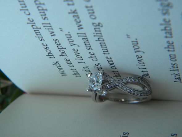 Pics of E-ring designed by my fiance :  wedding ring engagement ring ribbon design 092
