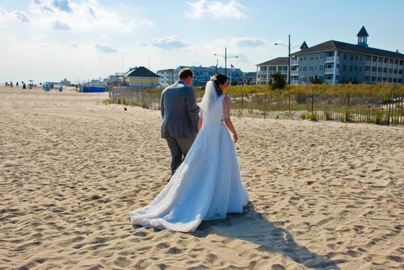 Non strapless dresses! show me pictures of yours! :  wedding non strapless short pictures DSC 0053