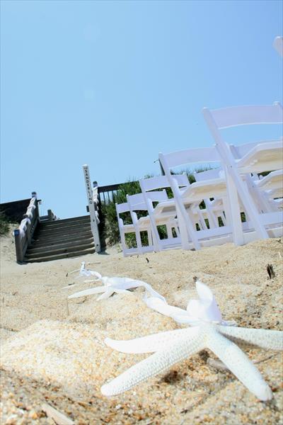 Beach Ceremony Decor - Need ideas for simple decorations : wedding beach ceremony Ideas5