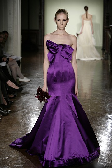 I am looking to buy the Vera Wang Purple Wedding Gown Magnolia 