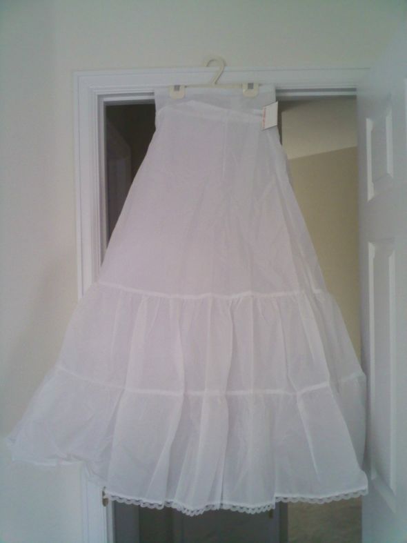 NEVER WORN size 10 Petticoat :  wedding wedding dress petticoat a line 1 gown under garments size 10 white ivory dress 0227011540a A-Line Size 10 Petticoat :  wedding petticoat a line 1 dress davids bridal size 10 0227011540a 