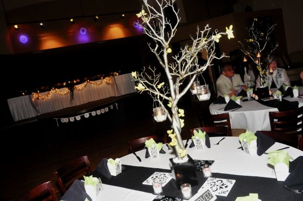 Buffet Bees: How did you set your tables? :  wedding  DS34243