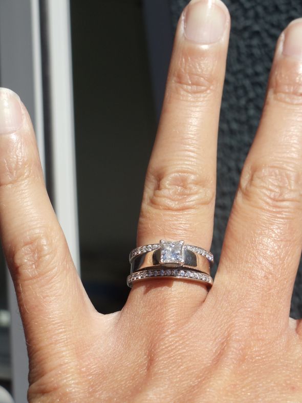 Spinoff: Post pics of your two rings together (wedding ring + engagement ring) :  wedding ring wedding engagement pic photo two finger together worn wear ring porn DSC01424