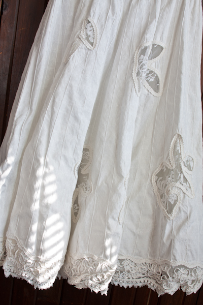 Vintage Wedding on Selling My Short Vintage Wedding Dress For  500  This Would Make A