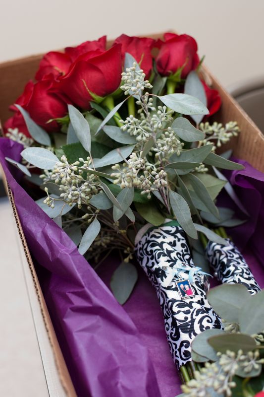 How much did you Bouquet cost? :  wedding bouquet flowers feathers cost florist diy Photobisou 0023