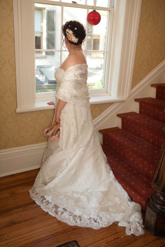 Any Average height/weight brides out there - post how you looked :  wedding JWeaver  0443