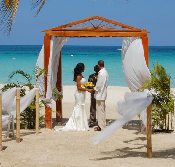 It's Too Quiet In Here!! Roll Call!! :  wedding Picasa 3 782011 90101 AM.bmp