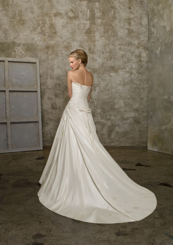 Anyone with a Mori Lee dress? :  wedding mori lee bubble hem strapless wedding dress MoriLee2516back