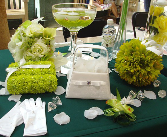 My wedding last Oct was green and white I have lots of items