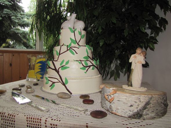 Post Your Buttercream Frosted Cakes! (Inspiration pics also welcome) :  wedding cake wedding buttercream purple IMG 0313