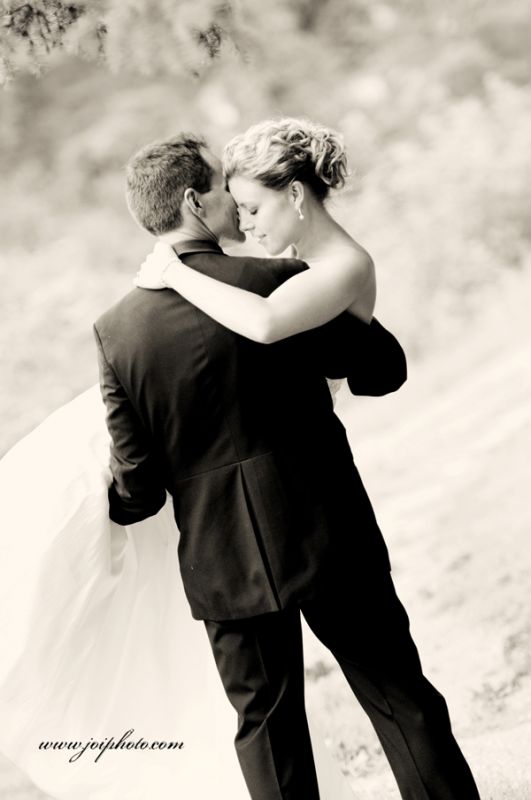 What's the 1 picture you feel completely captured the emotion of your day? :  wedding Lcw 1739