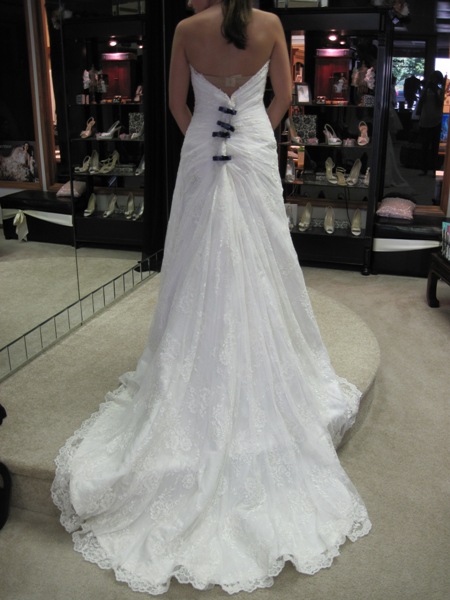 Any Average height/weight brides out there - post how you looked :  wedding 031 Crop Smaller