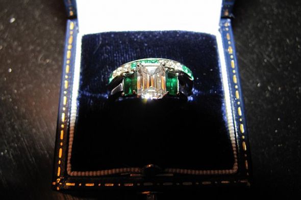 Please show me your wedding bands with three stones e-rings!! :  wedding rings three stones wedding bands Ring Set