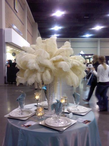 Need advice Plume and Pearl centerpiece : wedding ostrich feathers plumes 
