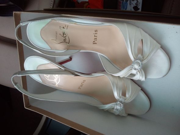 Christian Louboutin Ivory Sling Back Shoes Size 37 wedding 