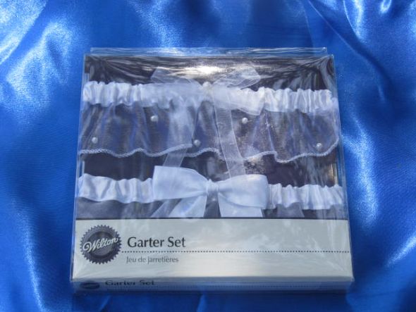 white garter set 100 plus shipping cheap wedding reception items shipping