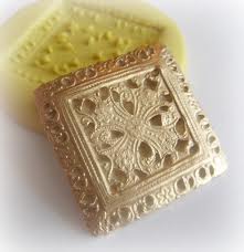 HELP where can I buy these from? : wedding brooch brooch wedding cake wedding cake brooch cake cake Gumpastemold