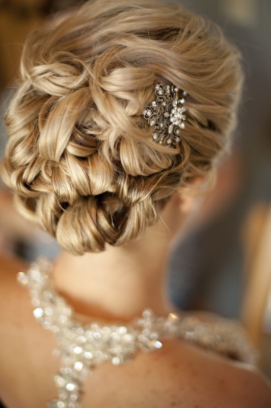 Wedding hair with comb