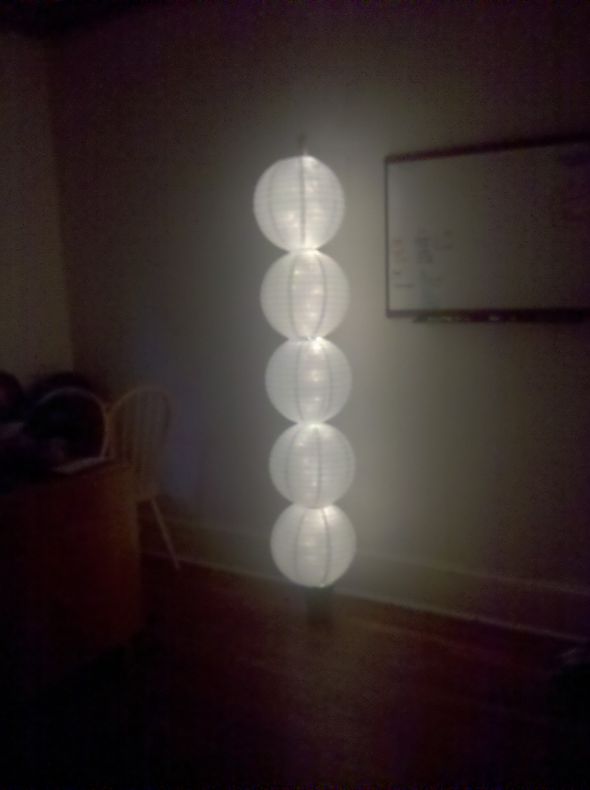 Lantern lighting success! :  wedding diy lighting paper lanterns decoration Lanternlightstickaltview