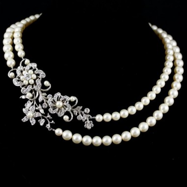 What type of necklace with a Sweetheart dress? :  wedding sweetheart etsy jewellery jewelery necklace Lulusplendor
