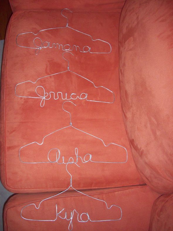 My DIY bridal hangers :  wedding diy hangers 112 0293
