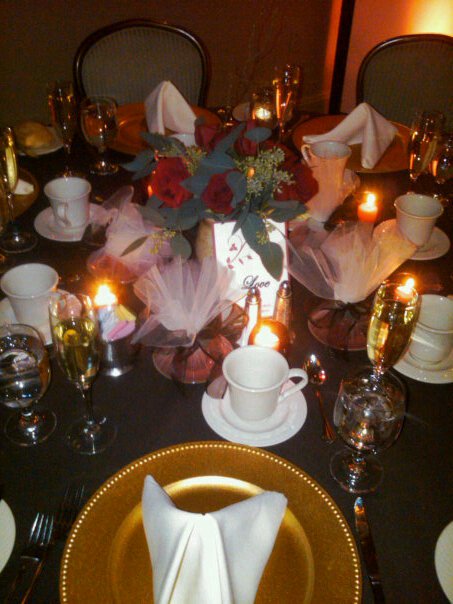 Gold Chargers $1.00 each Bucks, PA or Princeon, NJ :  wedding gold reception TAble1