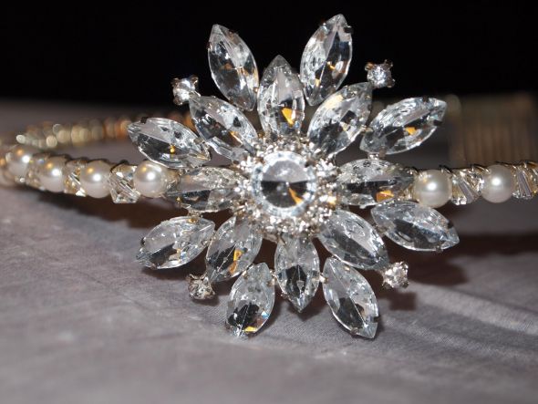 New Swarovski Crystal Wedding Headband / Tiara - Never Worn!! - $50 :  wedding swarovski crystal swarovski crystal headband swarovski crystals headband tiara white ivory silver ceremony jewelry reception P1