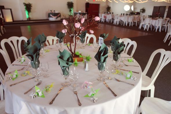 Manzanita Centerpiece & Placement Card
