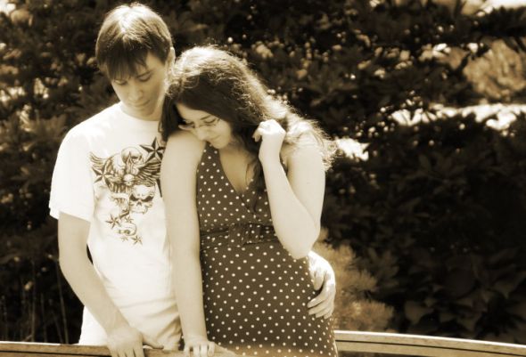 Post your favorite e-pic pretty please? :  wedding engagement photos 32460 514093755596 76500473 30570147 4714347 N