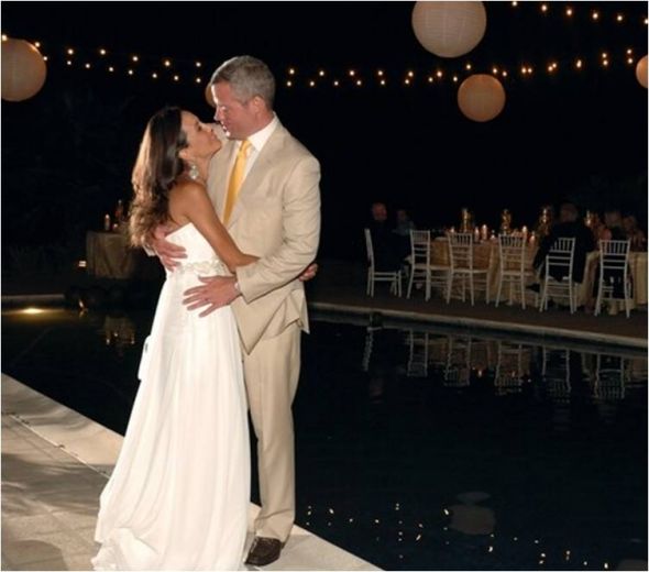 Let's play dress-up. If you were having a beach + backyard + vintagey wedding... : wedding Bell Wedding Dance
