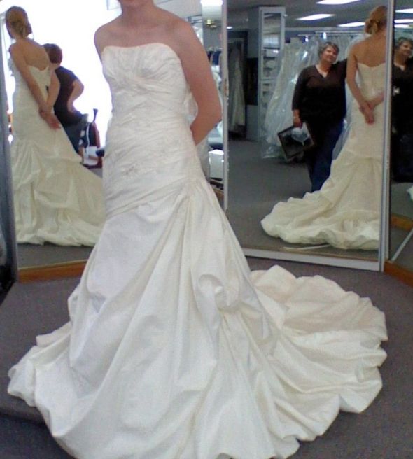 Anyone with a Mori Lee dress? :  wedding mori lee bubble hem strapless wedding dress Dress 108121 2