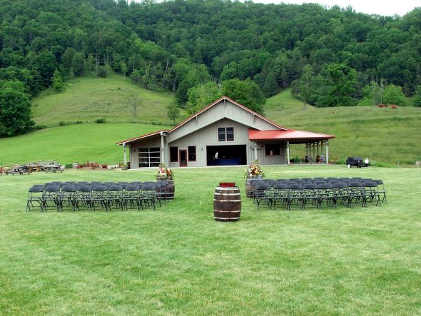 Reception WITHOUT chiavari chairs or chair covers (pics please) :  wedding chairs decor chiavari chair covers 051 Alt