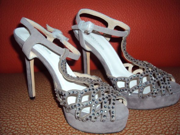How many pairs of shoes do you own? :  wedding DSC00996