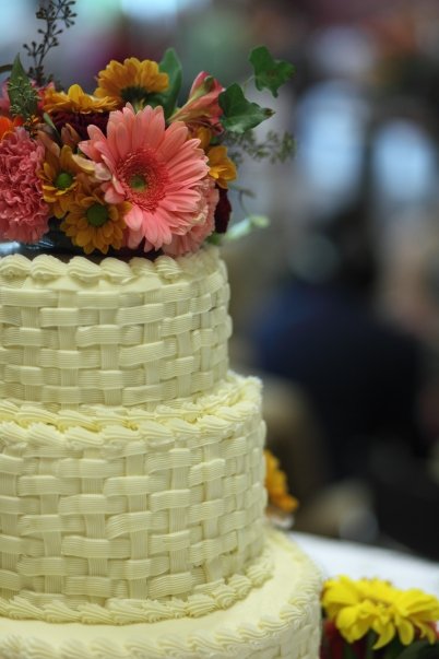 How much did your cake cost? (Also, pics?) :  wedding Weave 3