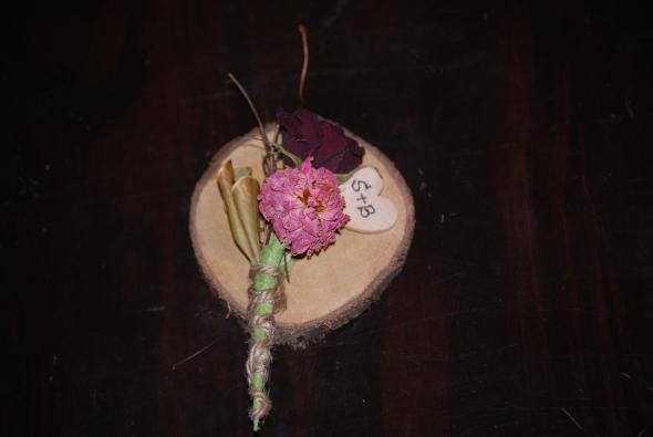 HELPPPP!!! Need rustic boutonniere ideas. :  wedding boutonnieres rustic 003