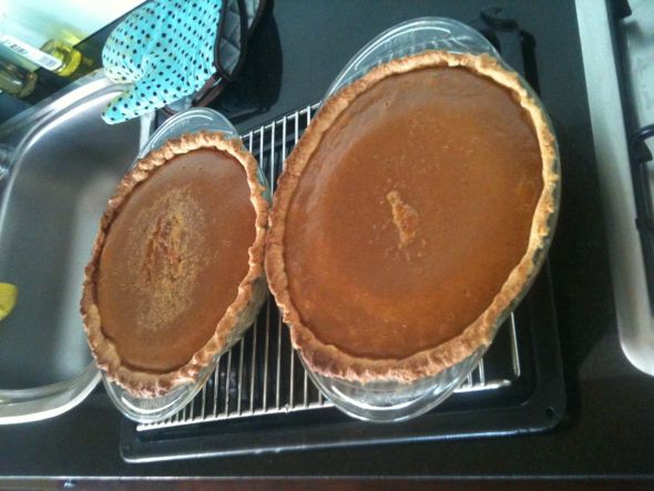 It's Thanksgiving Eve, What's Cookin in Your Hive? (post your pics) :  wedding Pumpkin Pie