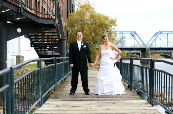 Size 10, 11, 12, or better!! Can I see you in your wedding gown? :  wedding Dress