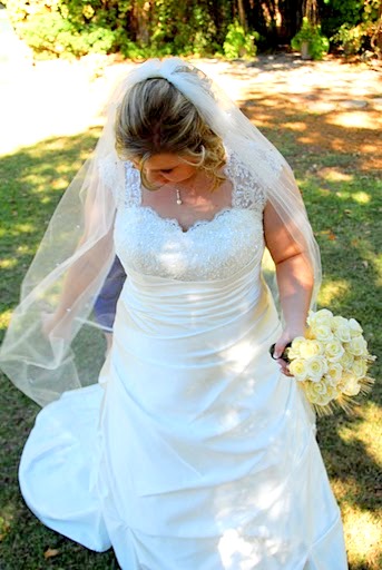 Calling all size 20+ bees... :  wedding Dress4