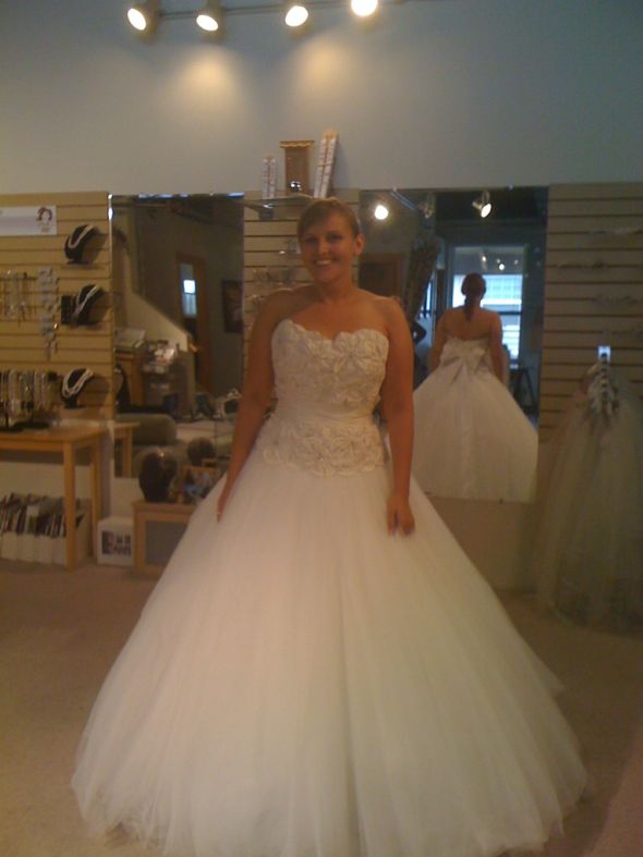 BALL GOWNS!!! Please show me your ball gowns under $2000 please!!! :) :  wedding ball gowns dress swarovski pouffy princess Wedding 066