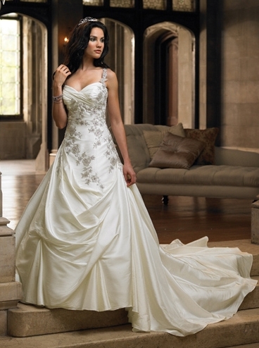 Mon Cheri Regina size 18W and Tall used wedding gold ivory Dress1