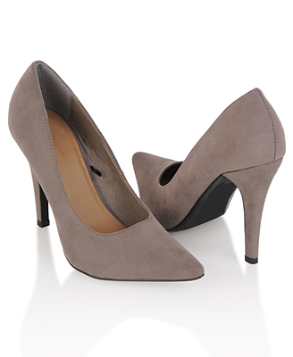 brides with 4 heel. show me your shoes :  wedding bridal shoes shoes wedding shoes pumps 4 inch 4 2 Forever21shoes