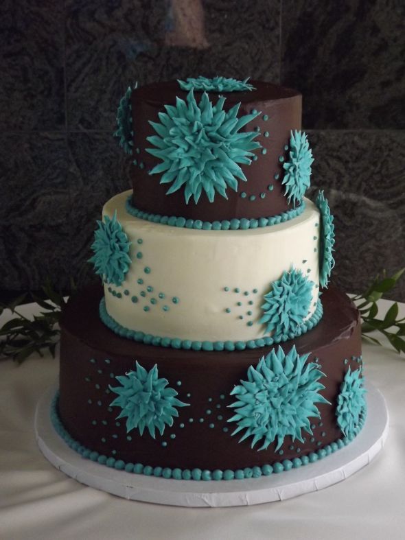 Pictures of your non-fondant cake... :  wedding cake buttercream fondant Cake Close Up