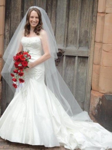 Can't believe it's happened. Non pro pics of Prewitt's day :  wedding DSC00880