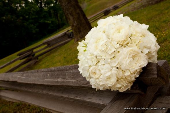 Flowers? :  wedding Hydranea Roses And Ranunculus White Round Bridal Bouquet