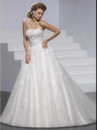 I am so in love with BIG POOFY BALL GOWNS.. SHOW ME YOURS!!! :  wedding Da