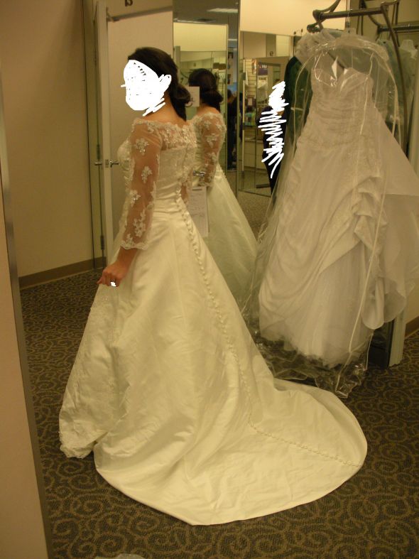 Which one and why? :  wedding DSCN2653 Web 1 HELP!!!  WEDDING DRESS!!! :  wedding DSCN2653 Web 1 