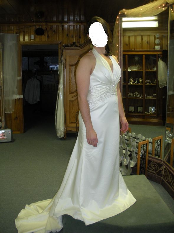 Which one and why? :  wedding Dress 2 Front Web HELP!!!  WEDDING DRESS!!! :  wedding Dress 2 Front Web 