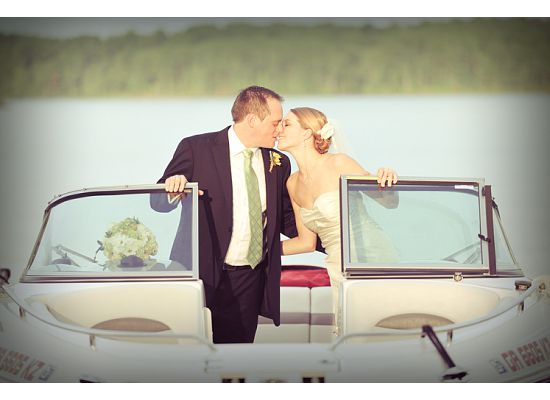 I want unique wedding pictures to replicate? :  wedding Boatalmostkiss
