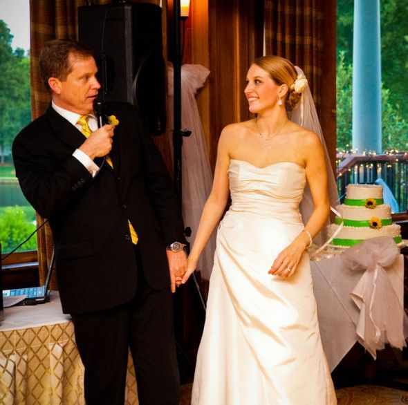 Any Average height/weight brides out there - post how you looked :  wedding Fatherdaughter2